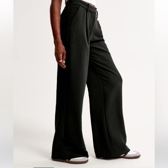 Abercrombie Premium Crepe Tailored Ultra Wide leg pant - Picture 4 of 8